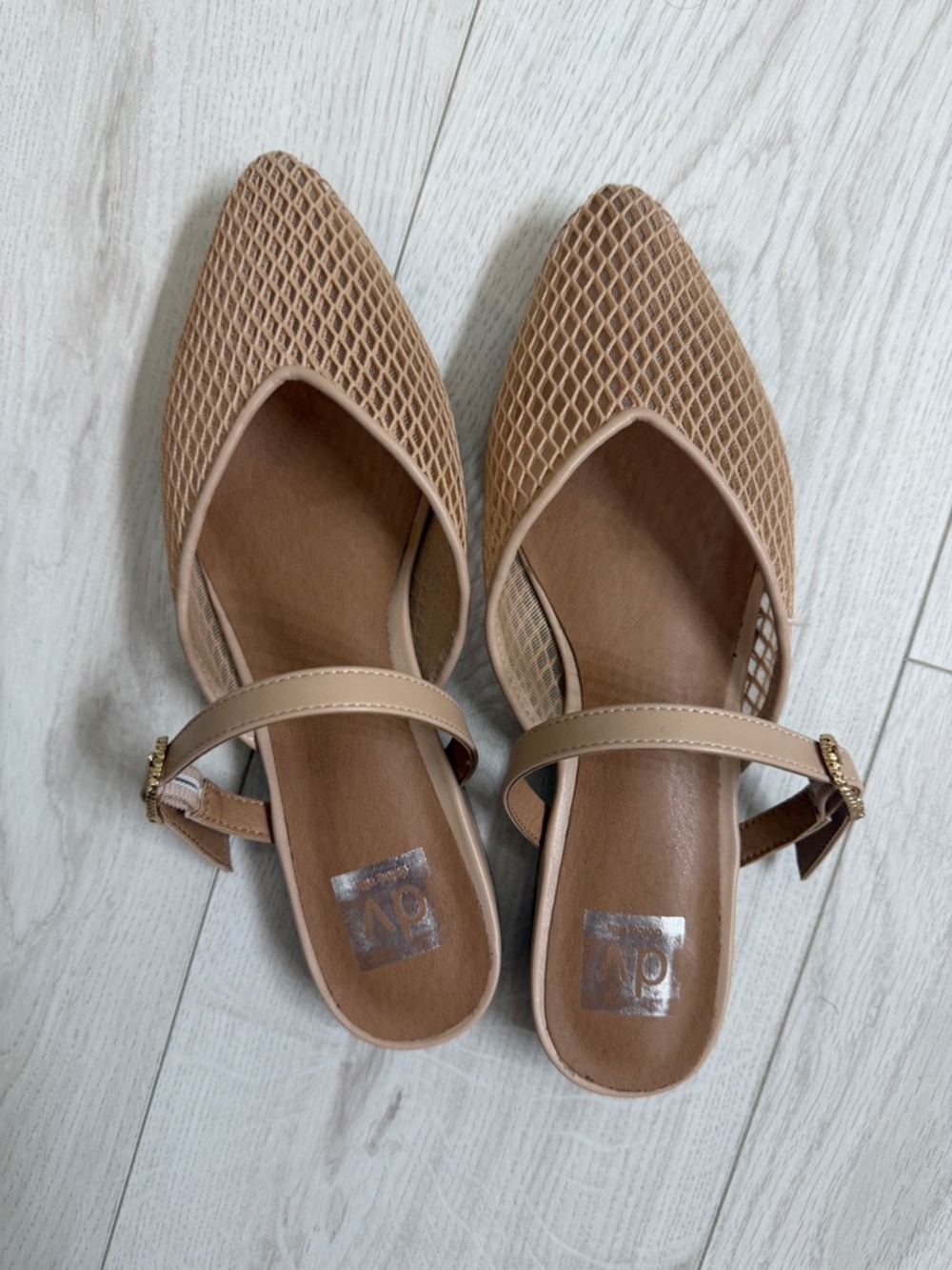 Dolce Vita Beige Pointed-Toe Mule Sandals